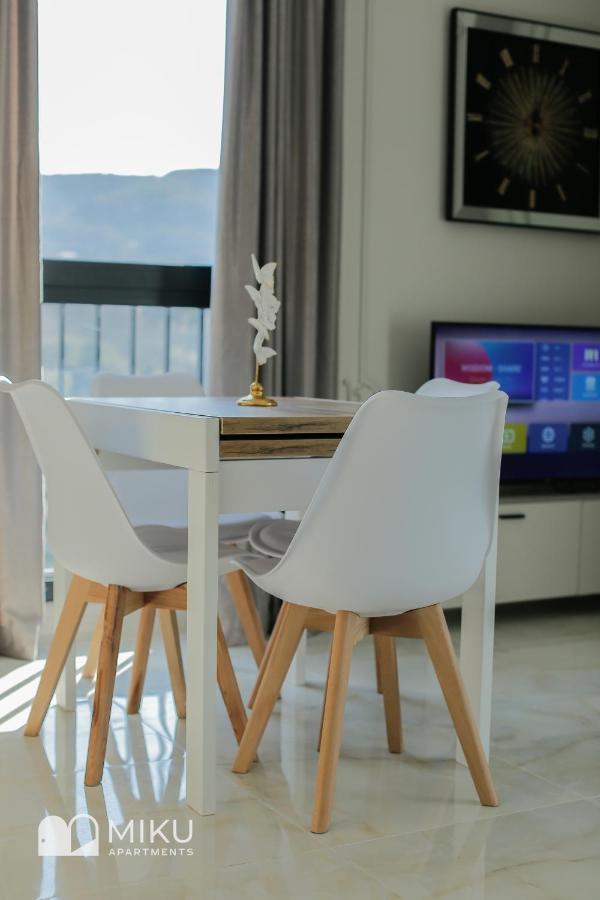 Miku Apartment - Lovely 1 Bedroom Spectacular View Tirana Exterior foto